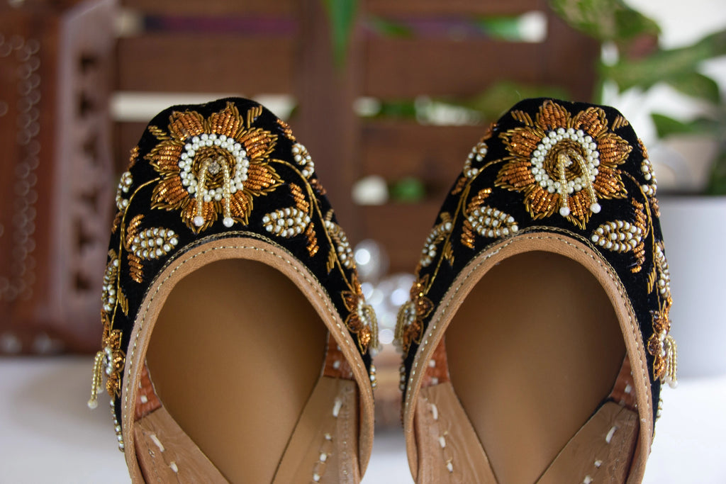 Black_Gold_Jutti