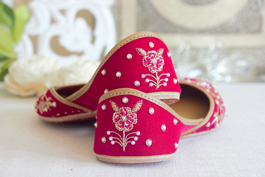 Handcrafted Rose Pink Punjabi Jutti 