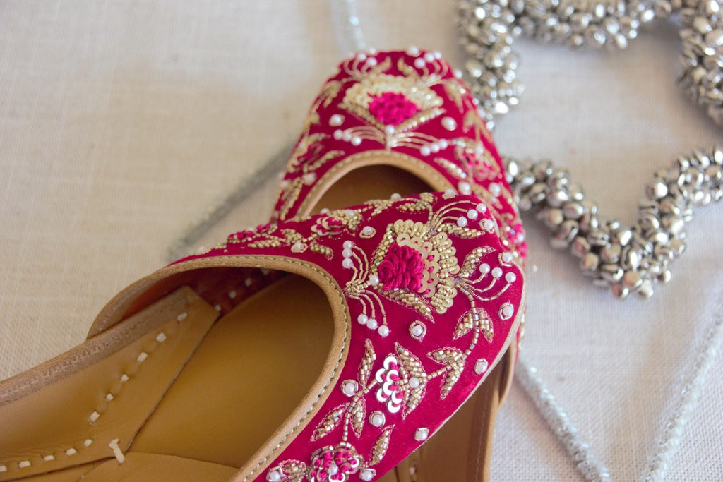 Buy Rose Pink Flat Punjabi Jutti 