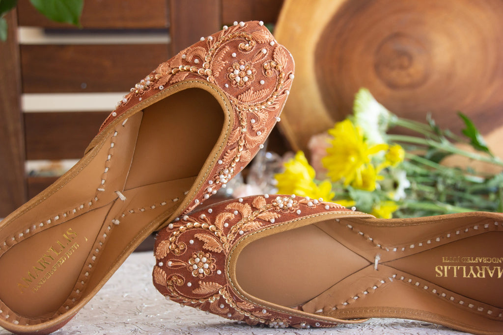 Brown amaryllis handcrafted jutti